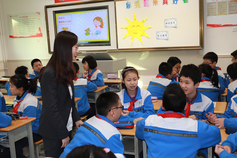 1610173573967225.jpeg 本部 郑 艳《你笑起来真好看》.jpg