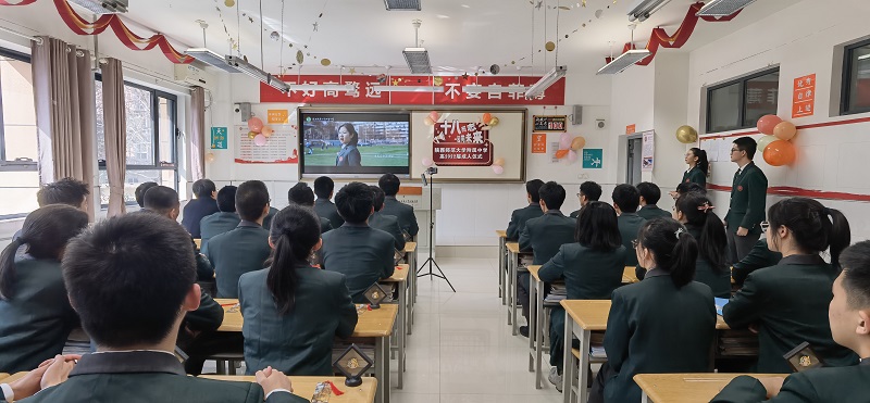 1647227555682915.jpeg 6学生演唱《入海》.jpg